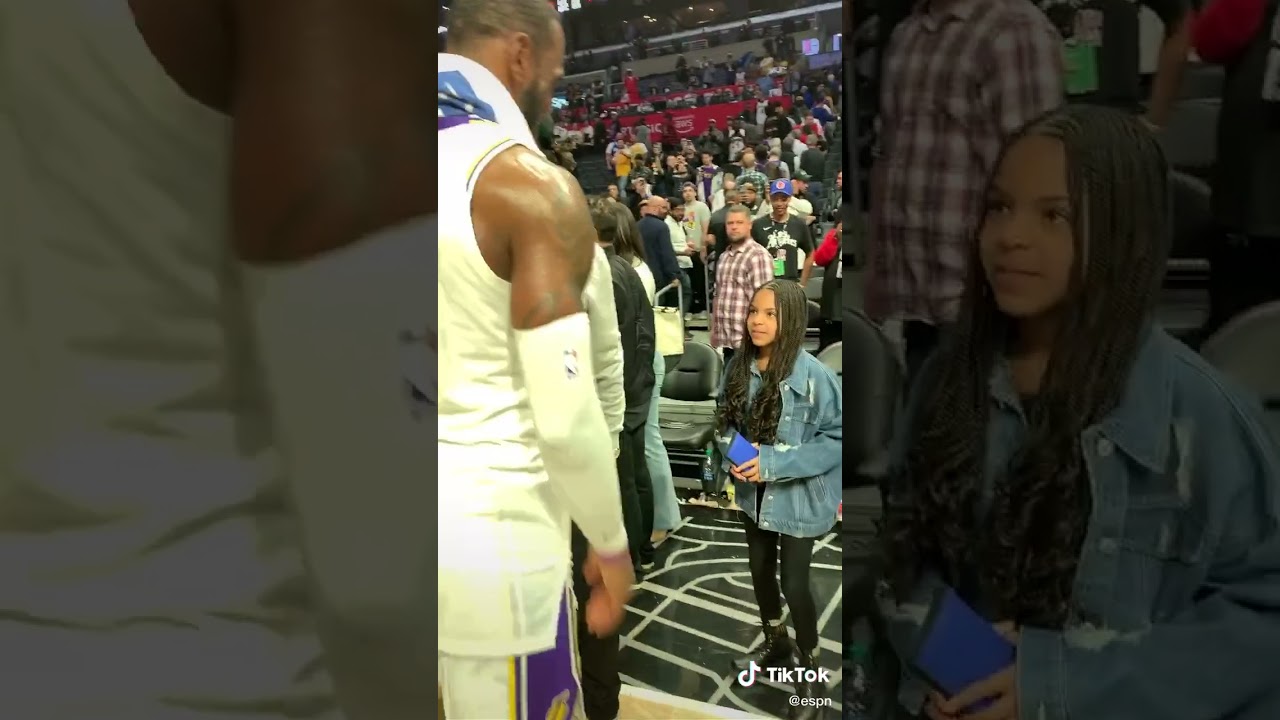 This moment between Jay‐a, LeBron and Blue Ivy after the game is awesome 🙏❤
