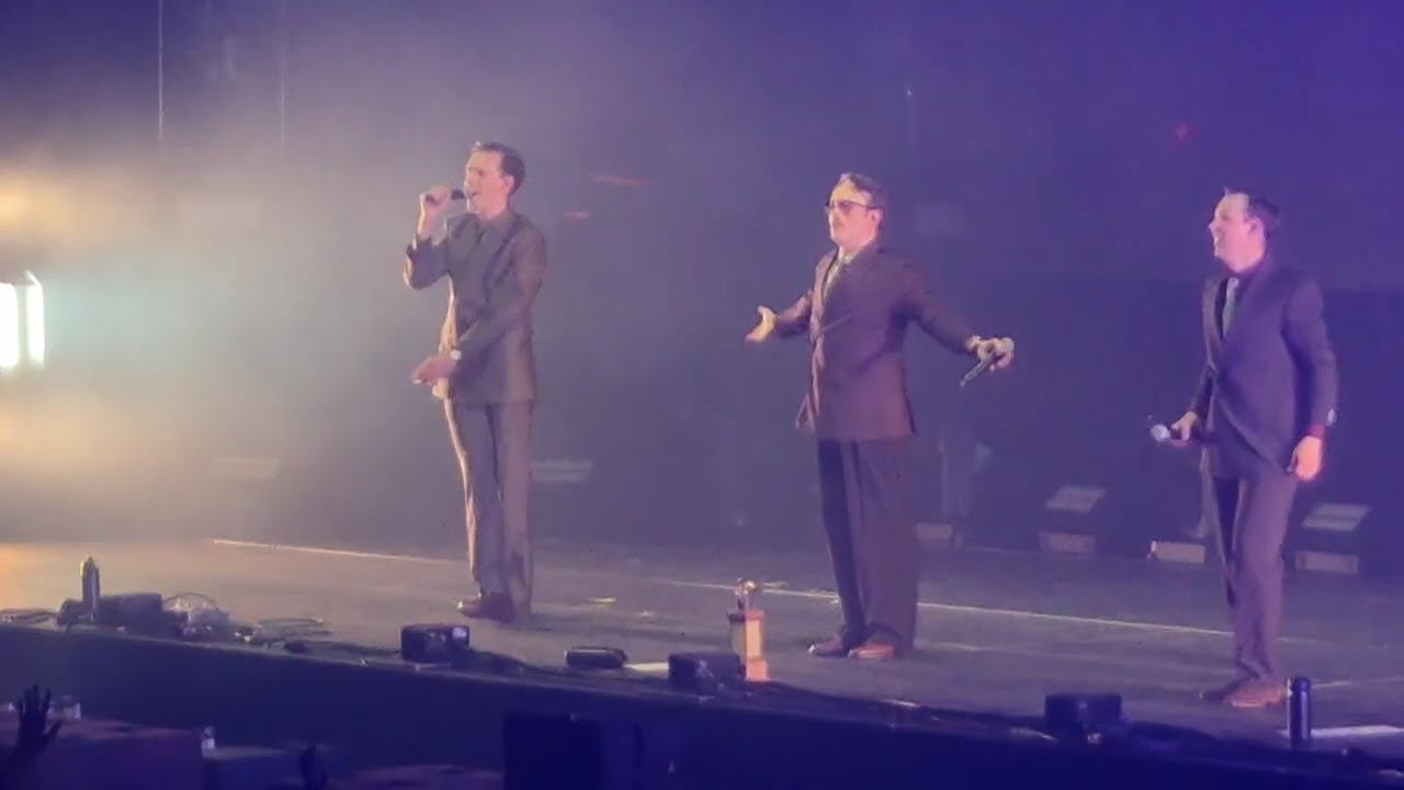 KAJ on Ice - Bara bada bastu - Helsingin jäähalli 25.10.2025