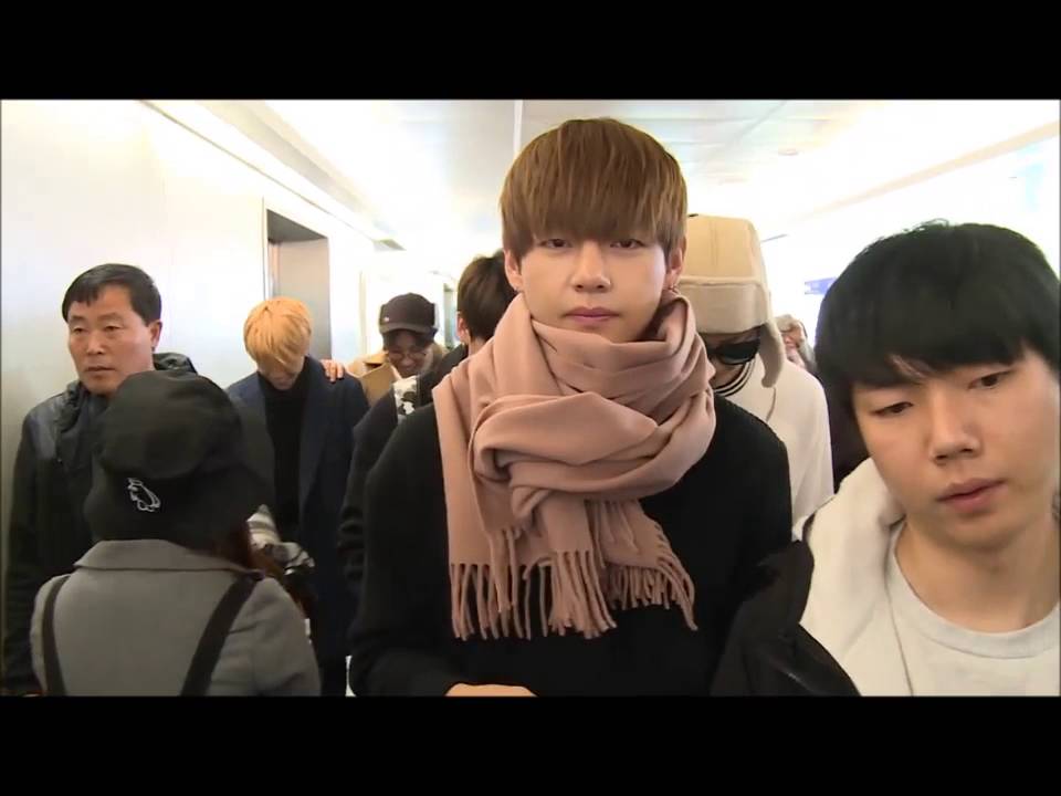 160109 BTS ARRIVAL @ TAIWAN AIRPORT