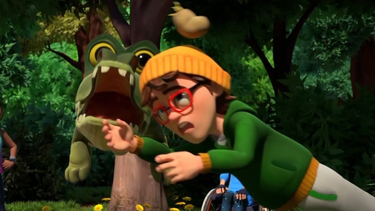 Pie Face to the Rescue | Awesome Exciting Scenes | Dennis and Gnasher: Unleashed!