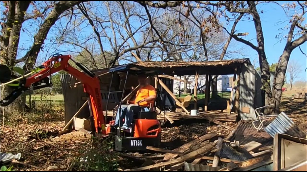 Nt18k mini excavator  Taking down Old Bulding not being used