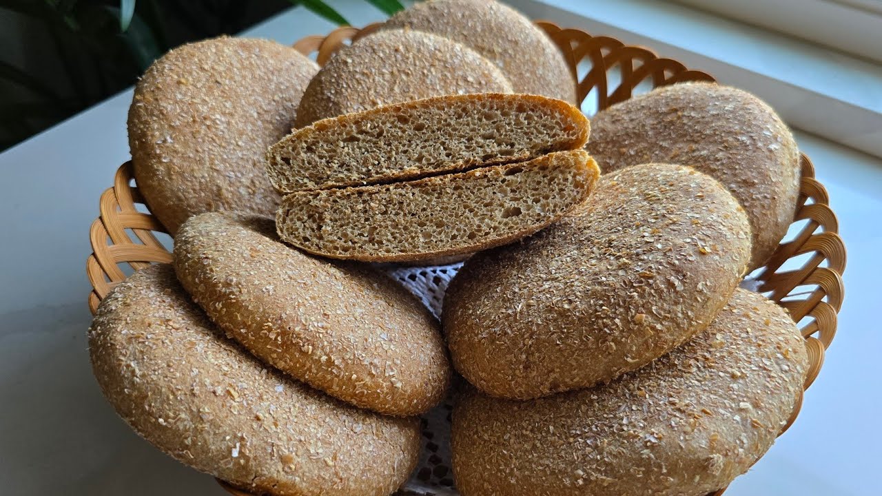 أسهل وأسرع طريقة لعجن خبز ديال الدار  بدون دلك أو مجهود كيجي خفيف ومفشفش وسريع التحضير/Bread Recipe 