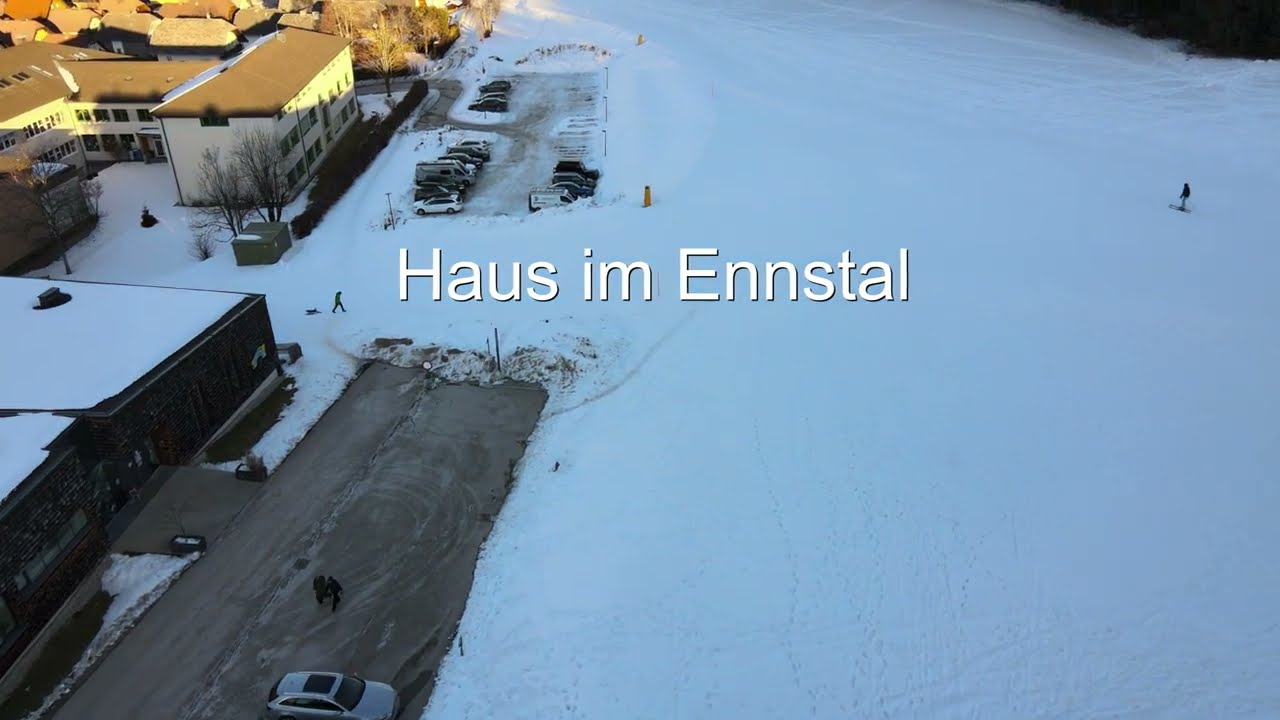 Drohnenflug über Schladming + Haus  // Februar 2022