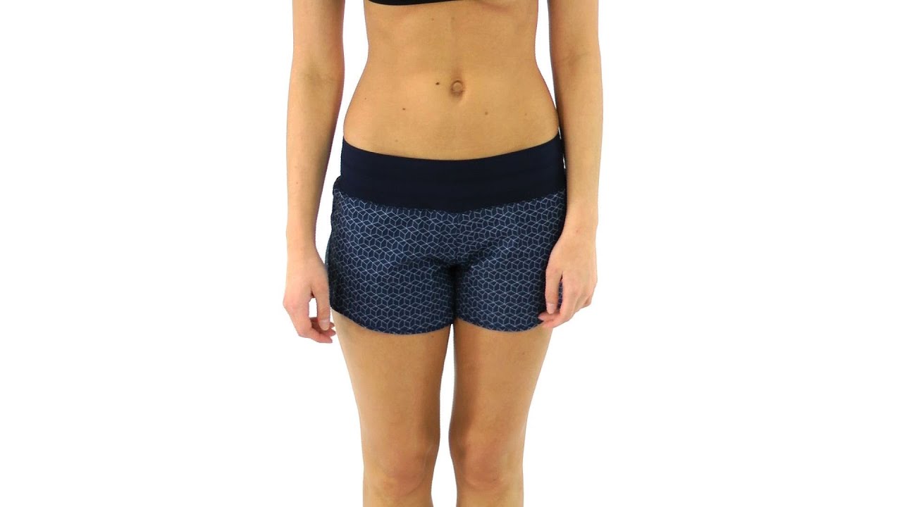 Oiselle Women's Roga Diamond Running Short | SwimOutlet.com