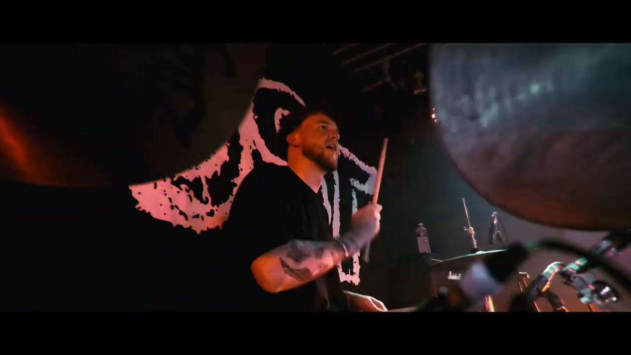 POUCH - The Rockafeller Skank Fatboy Slim cover (Live at Dust)