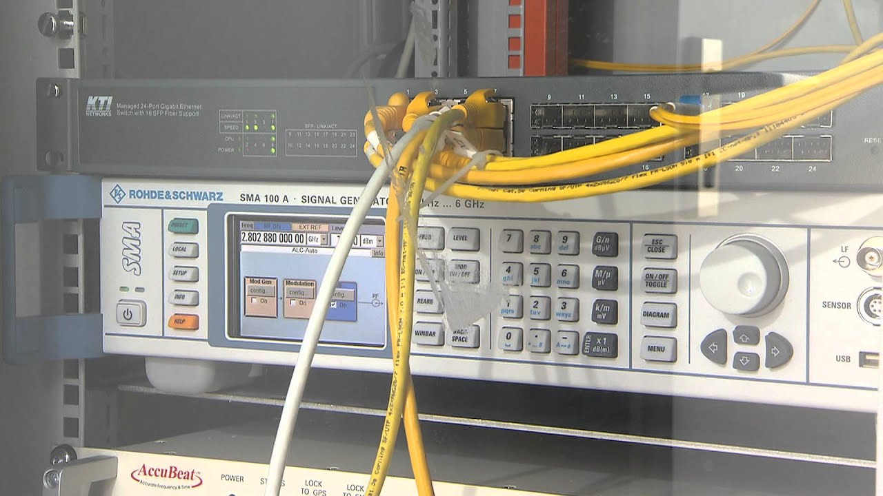 Coordinated Multipoint (CoMP) Transmission