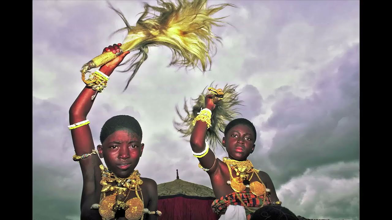 Ashanti by Bruno Zanzottera