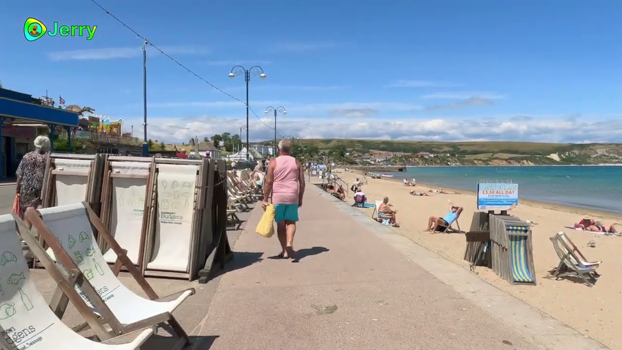 Walk video in The Swanage summer 3 July 2025
