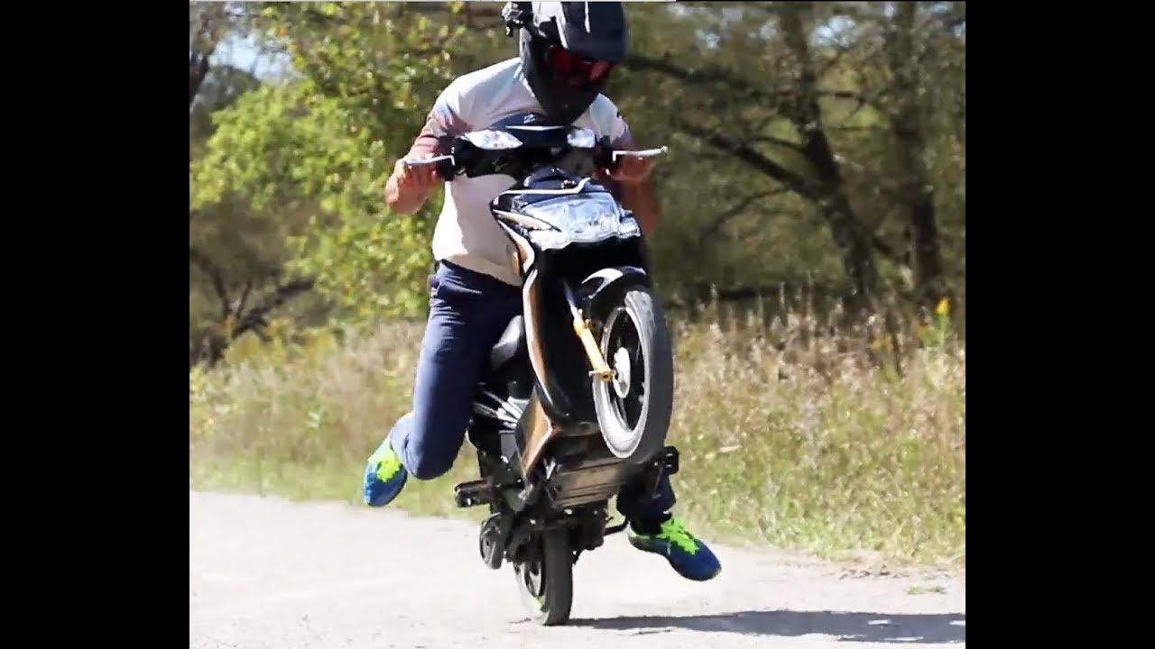 Chameleon Turbo Ebike Off road ridden by Blaine Dempsey