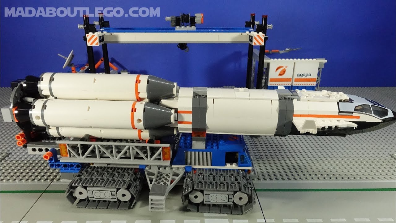 LEGO City Space Rocket Assembly &Transport 60229.