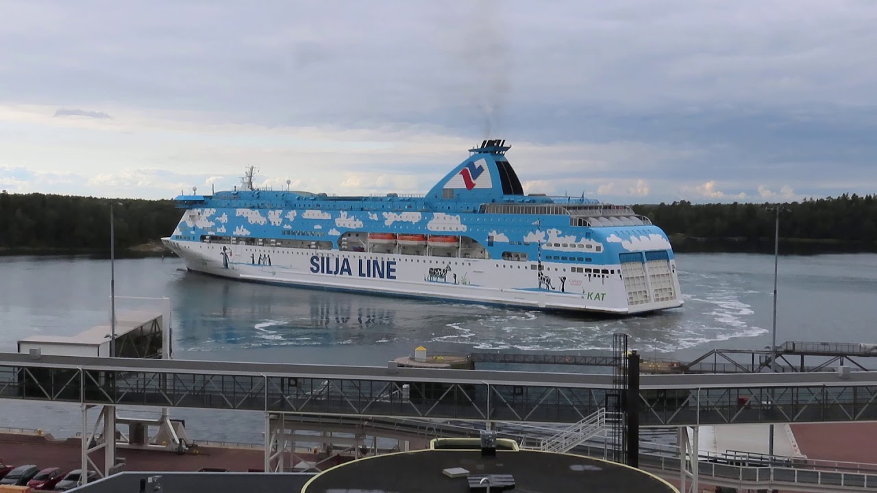 Silja Line M/S Galaxy 180 degree turn Mariehamn Åland 26.9.2019