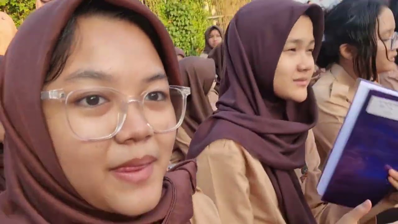 A DAY WITH SALVIA ANS FRIENDS #2 