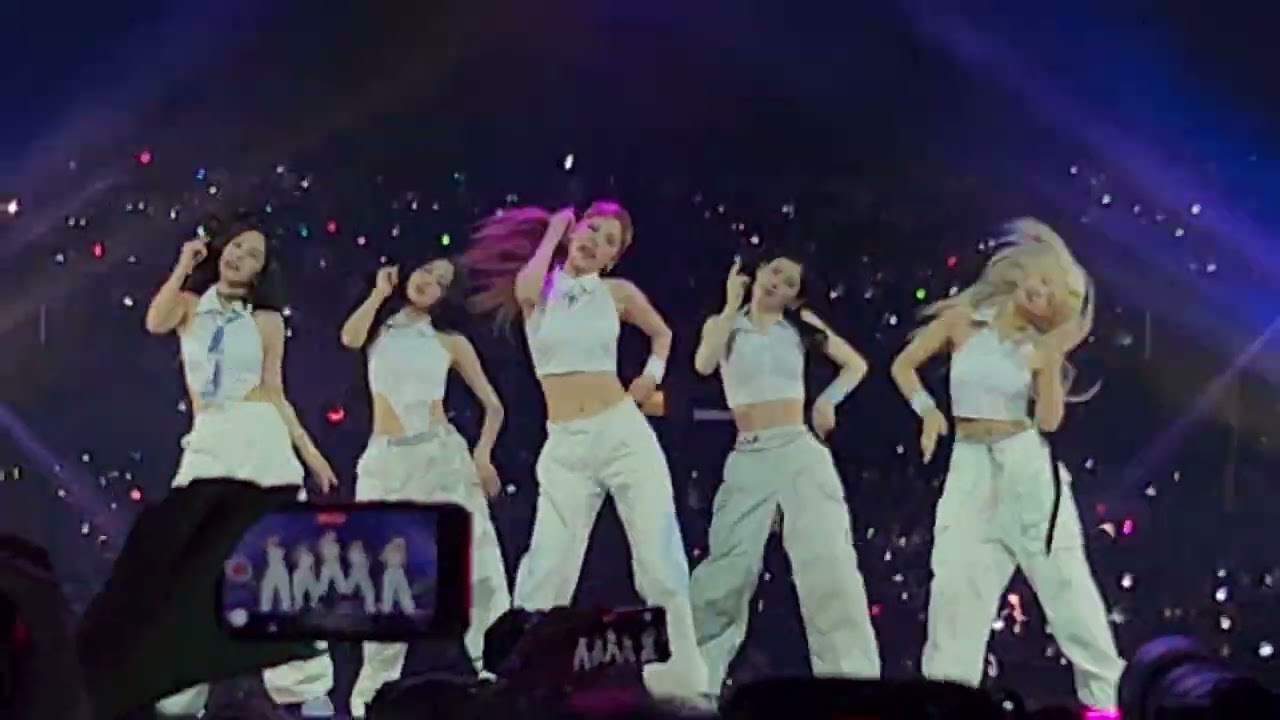 'Cake' - ITZY at KCON 08.20.2023 Fan Cam