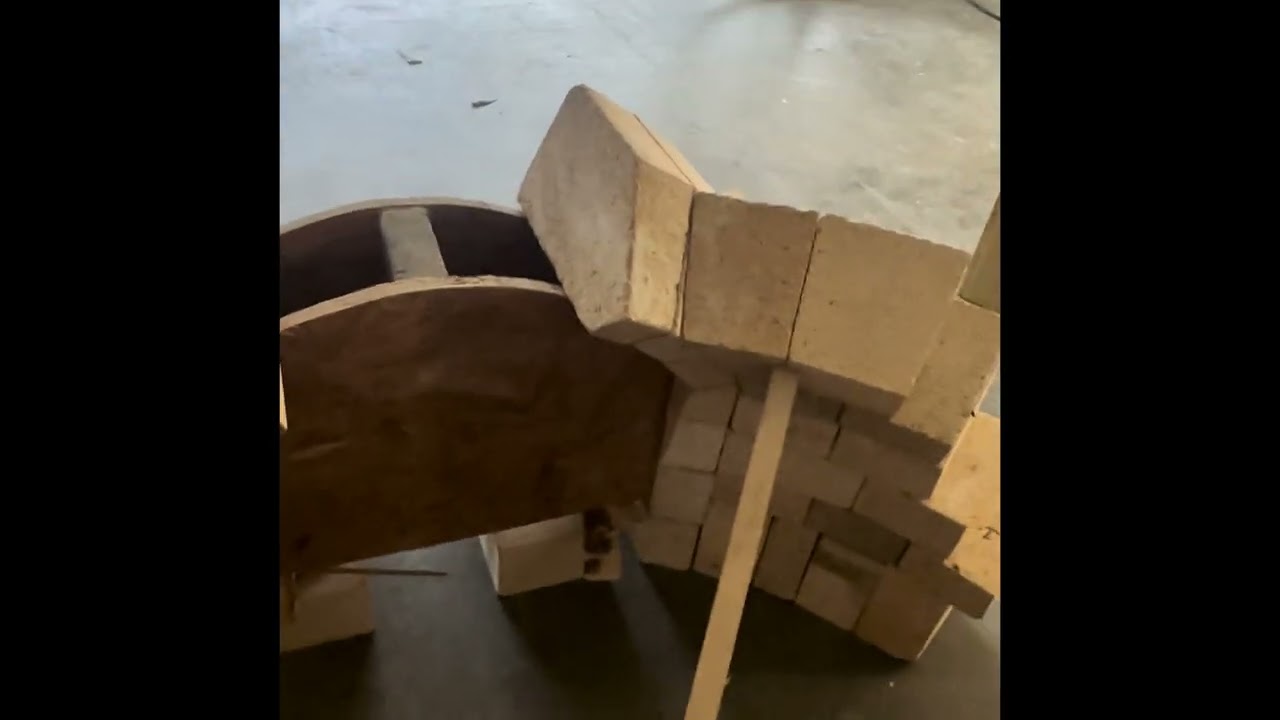 dome brick pizza oven connection detail