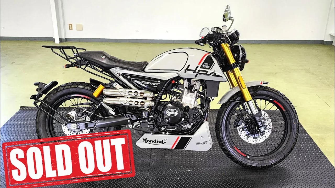SOLD OUT!!2023年9月登録 FBモンディアル HPS300 グレー 2,212km ワンオーナー ETC2.0 リアキャリア他 カスタム8.5万相当装着 諸費用込59.99万 ケーズバイク
