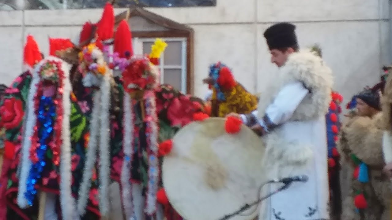 Jocul caprei. Obicei tradițional din Stulpicani, #Bucovina.