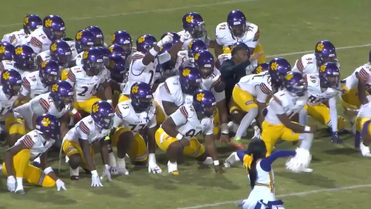 Karr Cougars extend win streak to 23 games