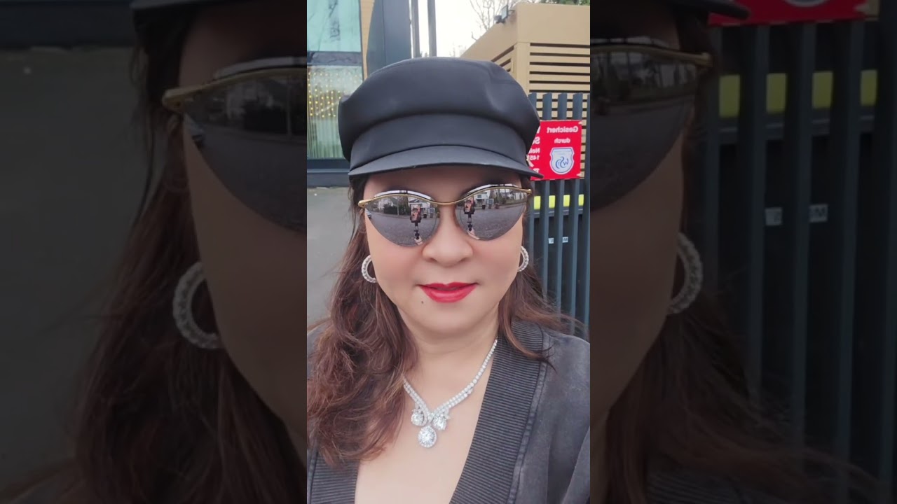 Ceo Nguyễn Phương Hằng Cho Fan Xem Toàn Bộ Khu Vườn Ở Nước Đức #nguyenphuonghang #dunglovoi #foryou 