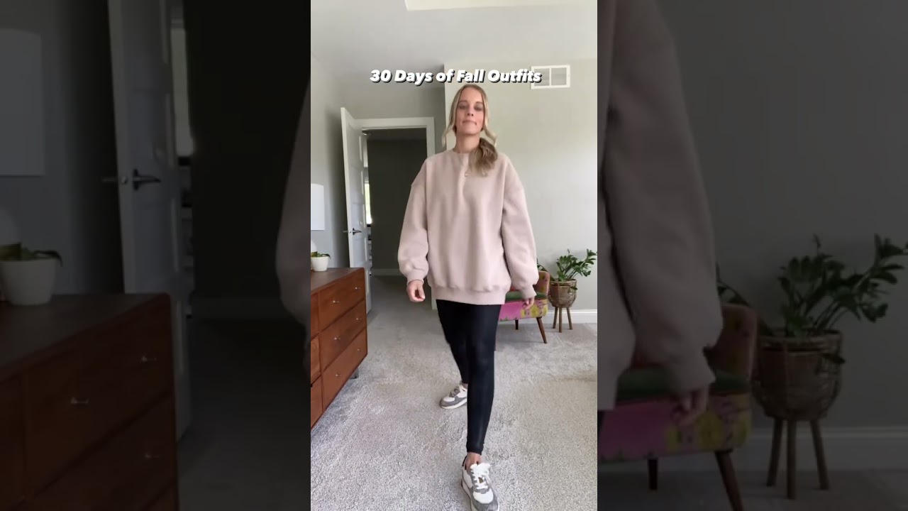 30 days of outfits - the perfect oversized sweatshirt! #shorts