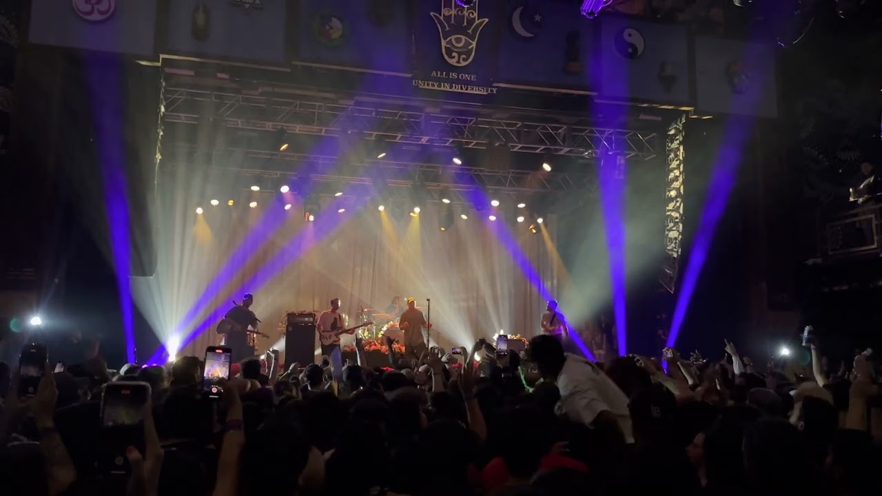 How does it feel? - Citizen live a Decade of Youth Tour Anaheim