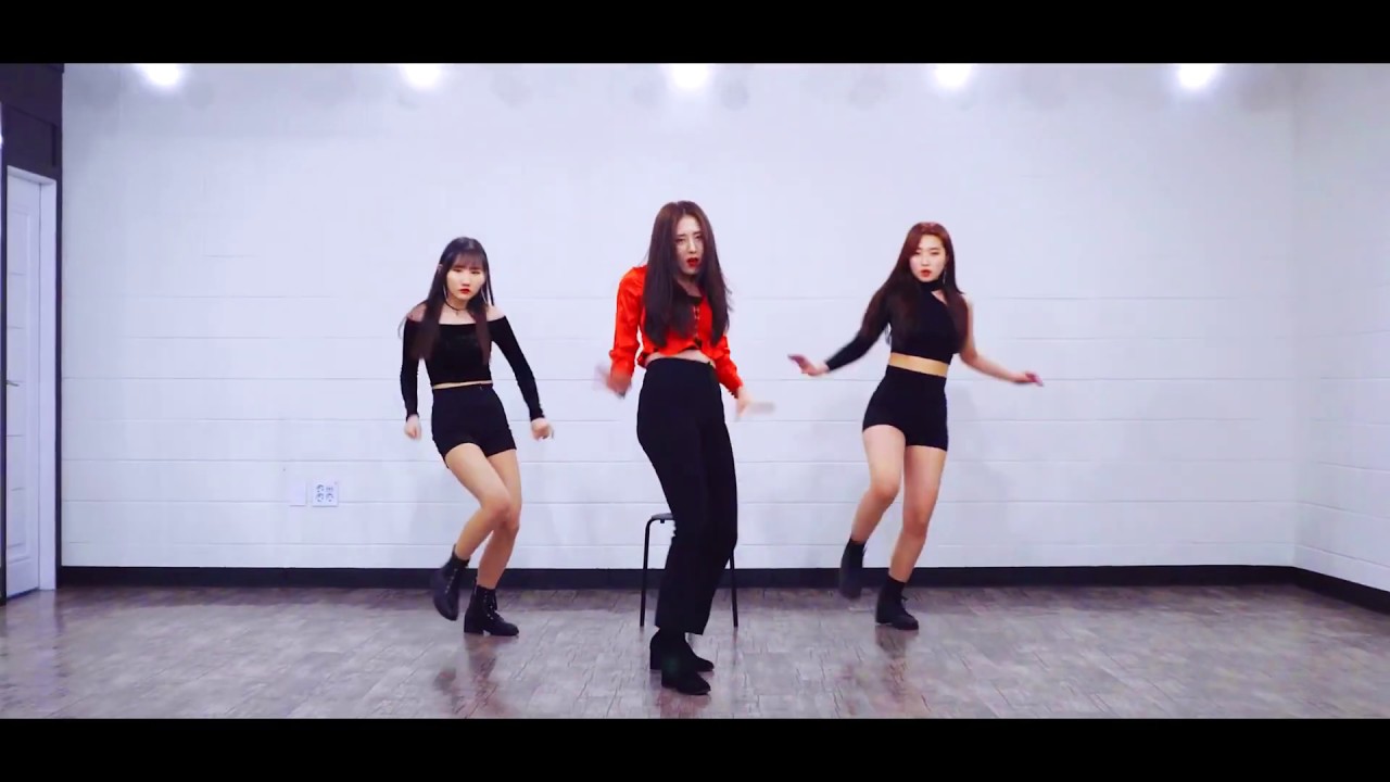 CHUNG HA 
