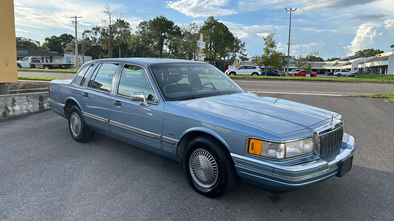 SOLD 1990 Lincoln Town Car … classic 