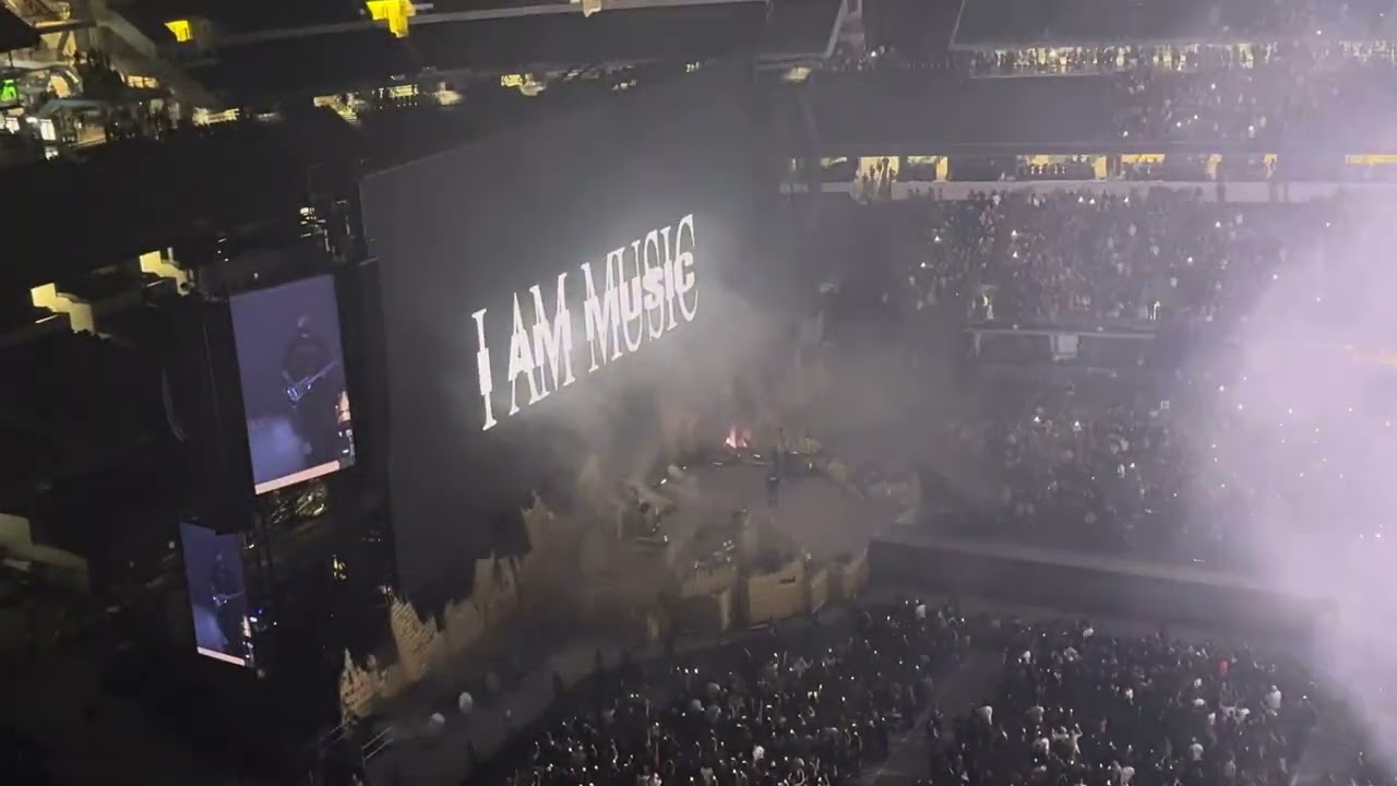 Playboi Carti - EVIL J0RDAN (Live at AT&T Stadium in Arlington, TX, 8/27/2025)