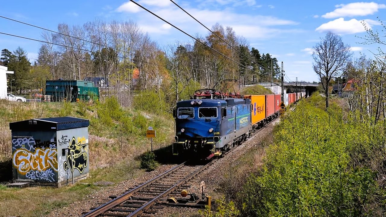 Tåg i Bollebygd på Boråsbanan - 4k60