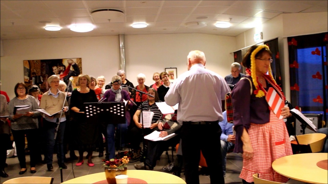 SeniorScena 5-56 Tuppen og Lillemor