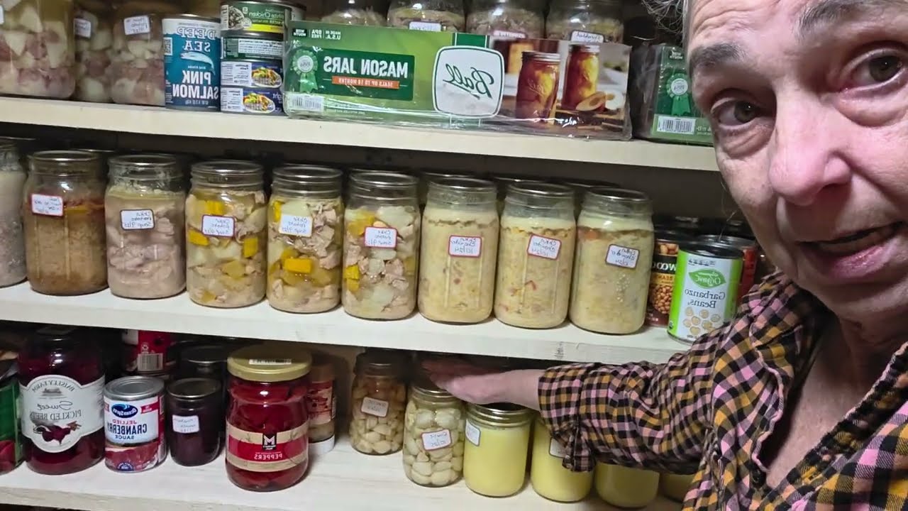 NEW PANTRY TOUR