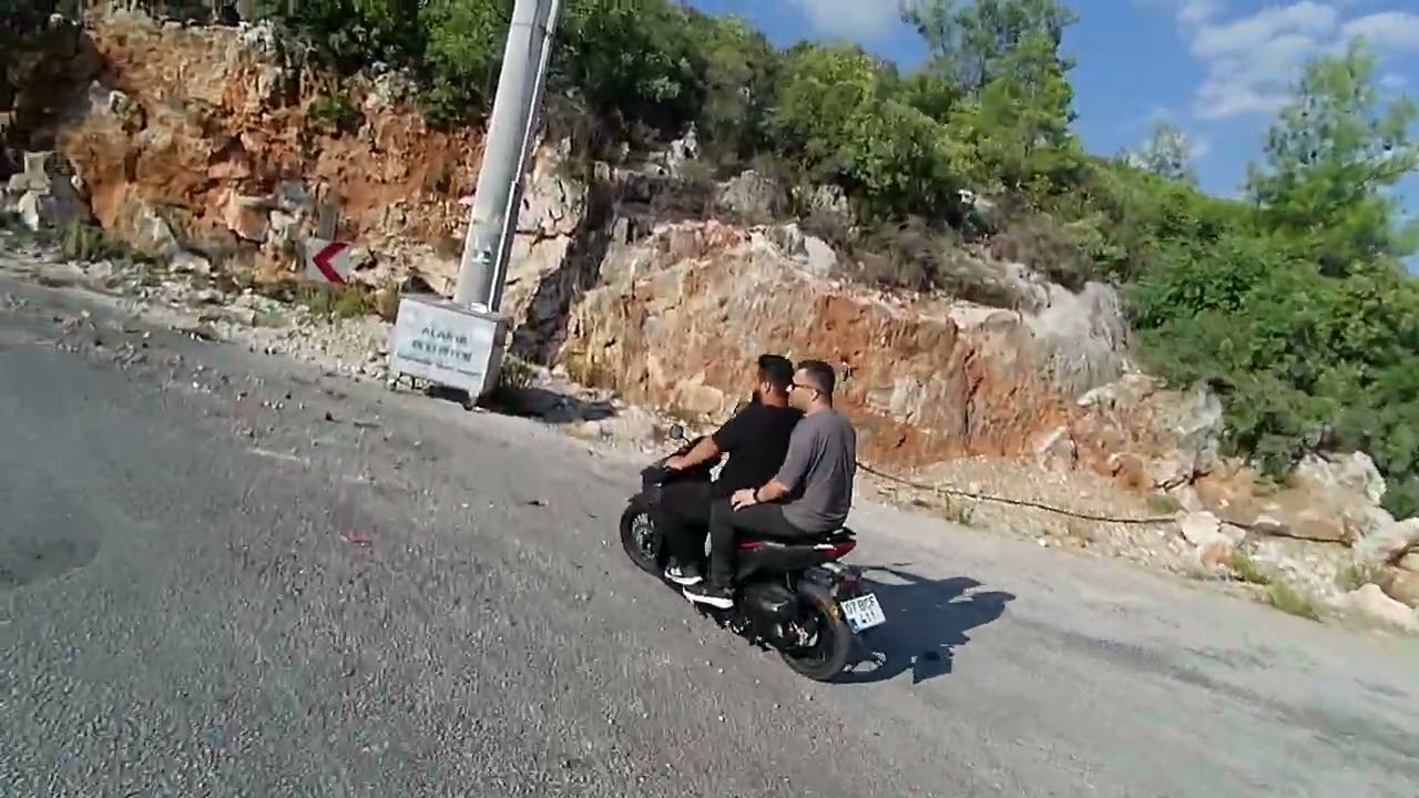 Peugeot Django 125 &  RKS Wildcat Yayla Yollarında