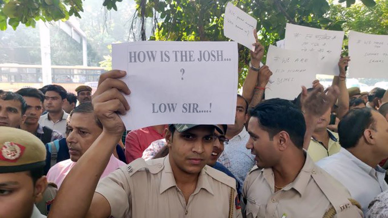 Delhi Cops Protest Assault By Lawyers