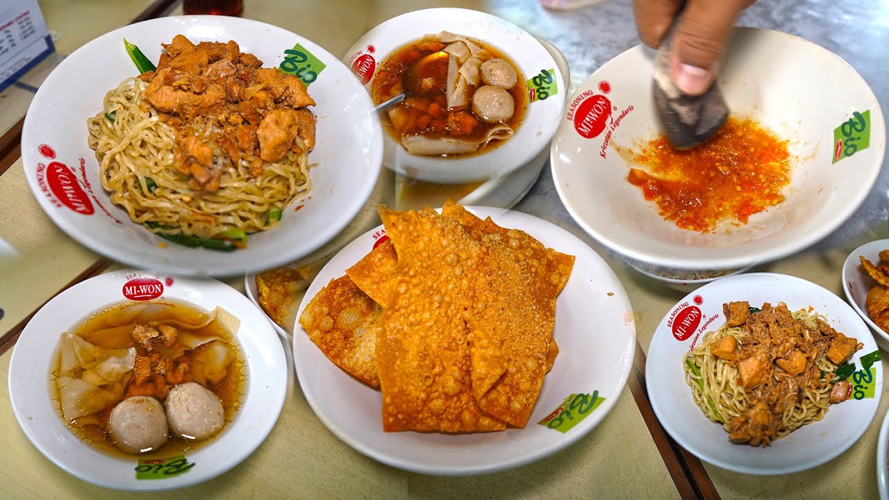 MIE AYAM CABE GERUS RAWIT PEDAS!! BUKA DARI JAM 6 PAGI SAMPAI MALAM. RATUSAN PORSI LUDES SETIAP HARI