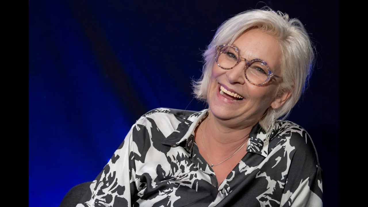 Die Sängerin Claudia Jung im BY-TV Talk