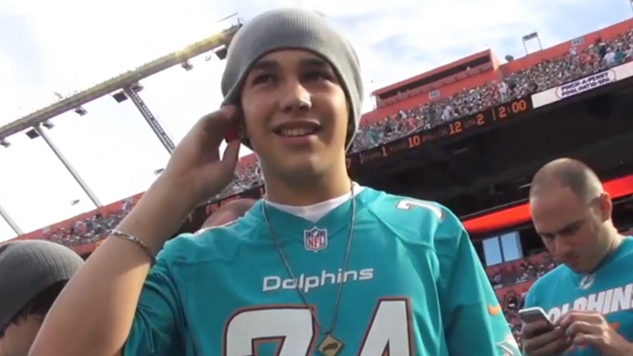Austin Mahone - Miami Dolphins Halftime Show
