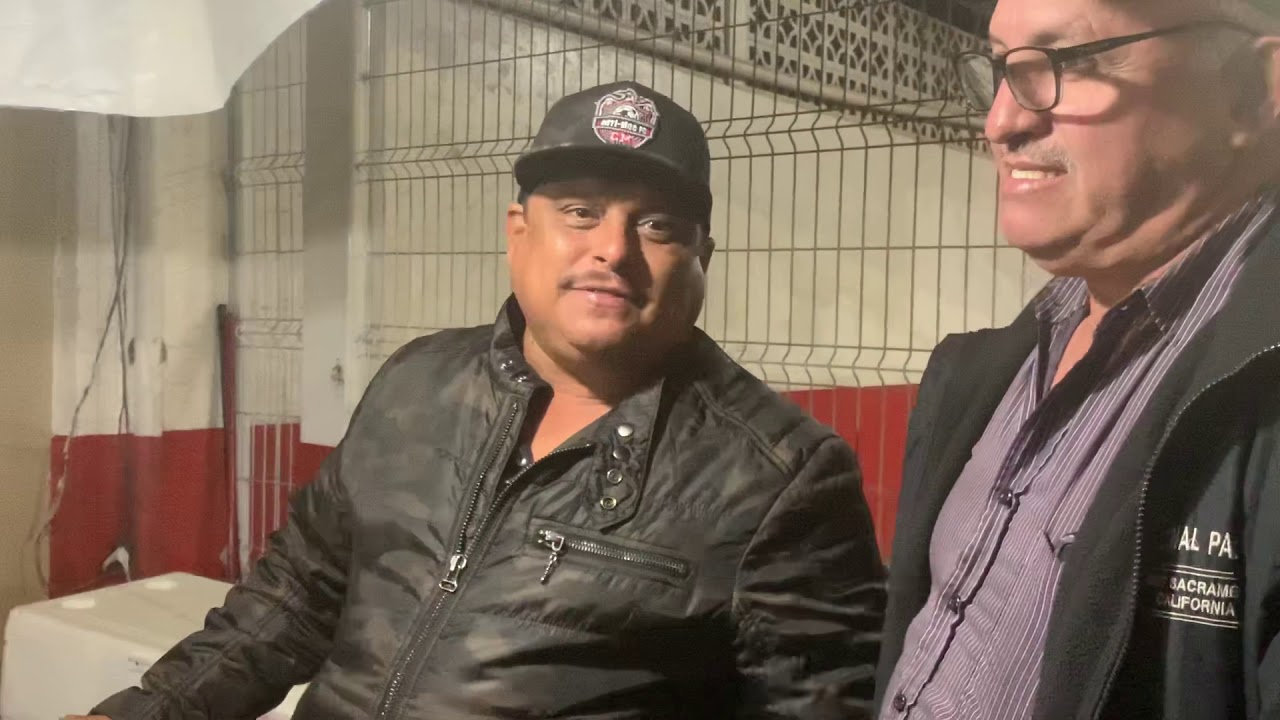 Hot Dog de Camaron con el más rápido en prepararlos de Guasave