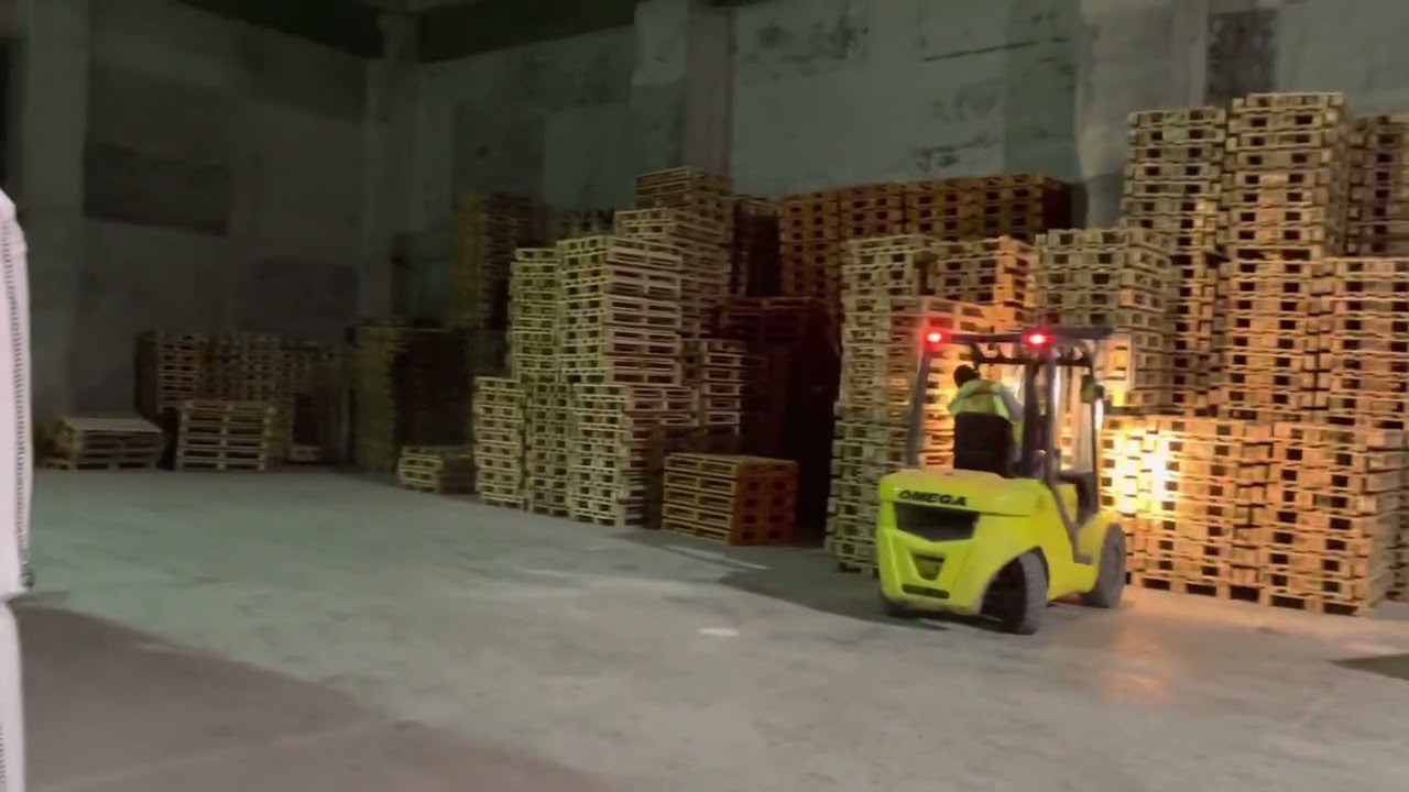 Forklift ila palet kamyon boşaltma
