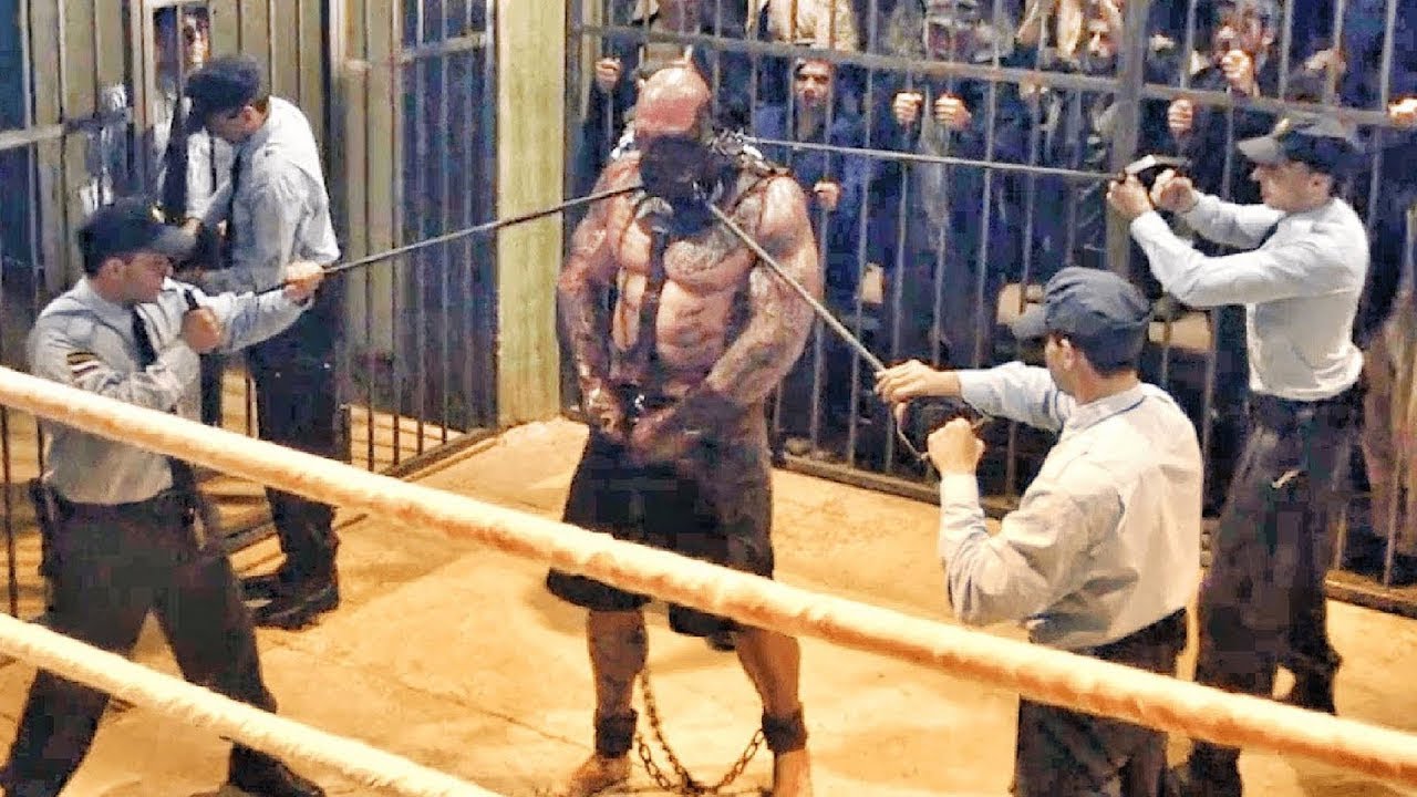 O CRIMINOSO LUTADOR mais PERIGOSO do MUNDO entra no RINGUE com 4 GUARDAS para SEGUR&Aacute;-LO - RECAP
