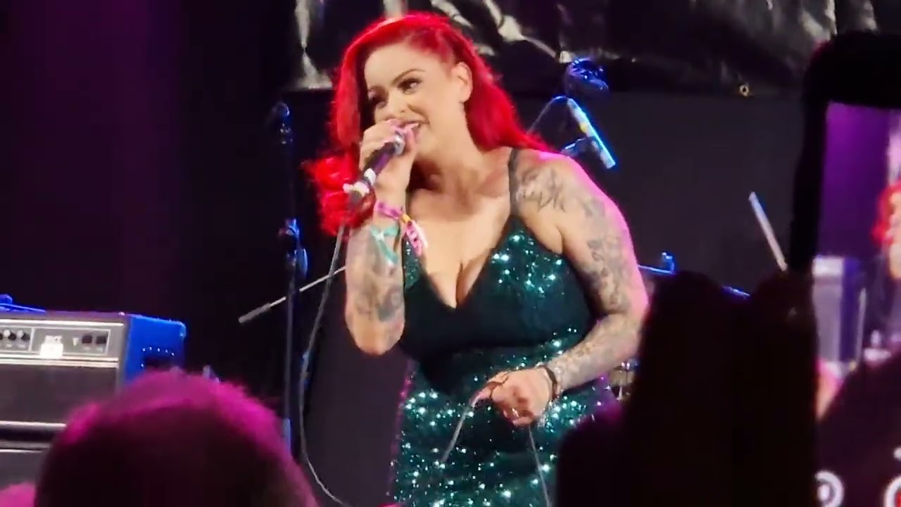 Gizzelle - HIGH ROCKABILLY 2025 - 'I Found A Love'