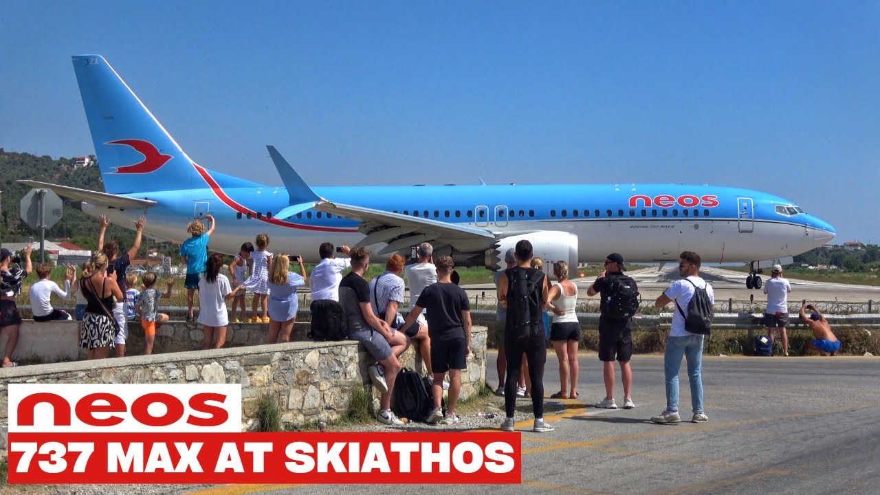 Neos Boeing 737 MAX 8 Low Landing & Takeoff Jetblast at Skiathos | Airport Beach Plane Spotting [4K]