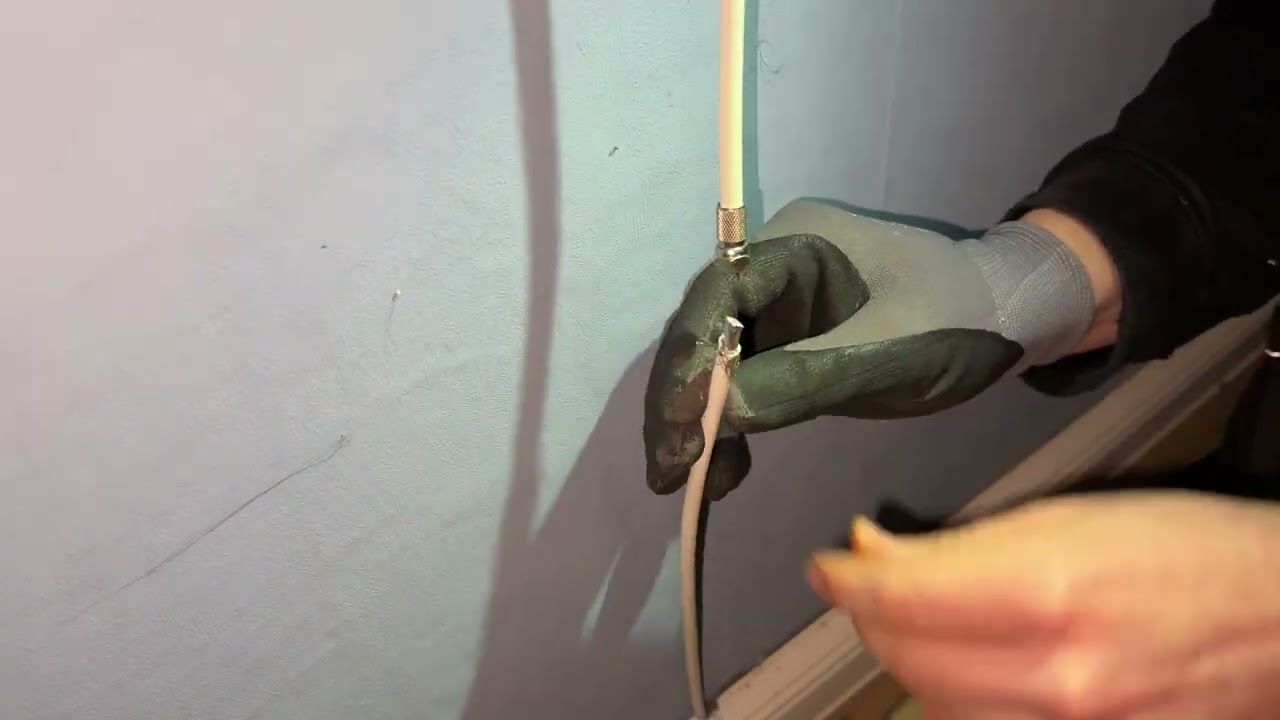 2 TV an einem Satelitenkabel betreiben: Coaxial Verteiler & F-Stecker schalten & an TFT anschließen