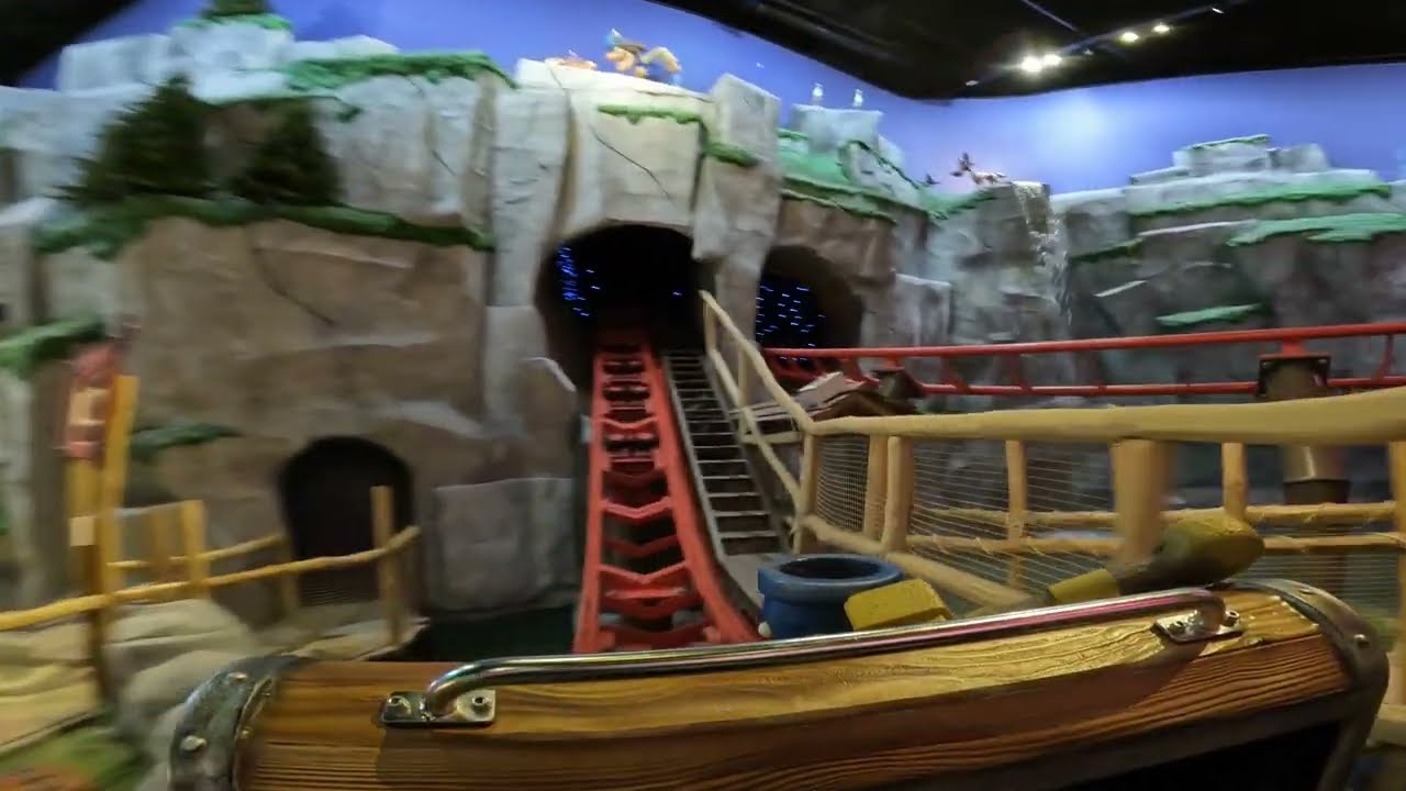 Zierer Force Two Vic's Roller Coaster (Vikova Horská dráha) Majaland Praha 2023 POV Onride Front