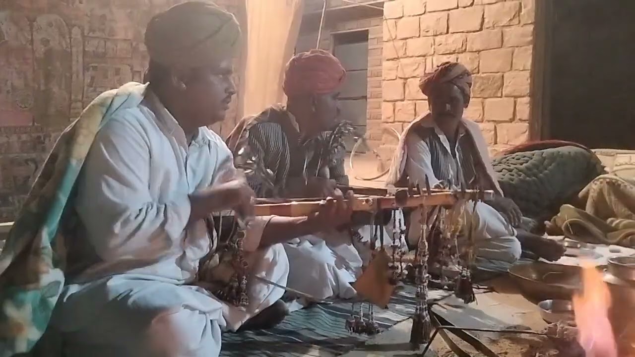 ताराराम और भैराराम वीडियो भैराराम की घर पर किया जा रहा है 9636157996