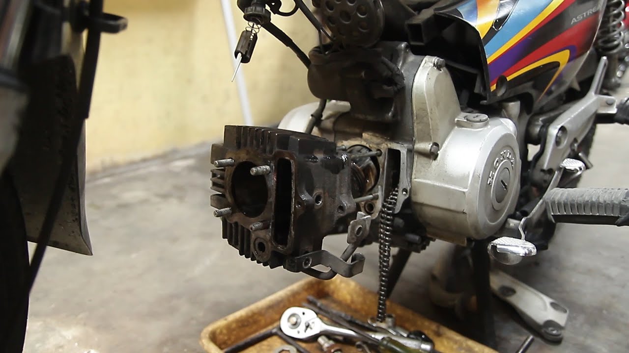 Piston Ngancing!!! - Tutorial Service Besar Honda Supra X Part 1