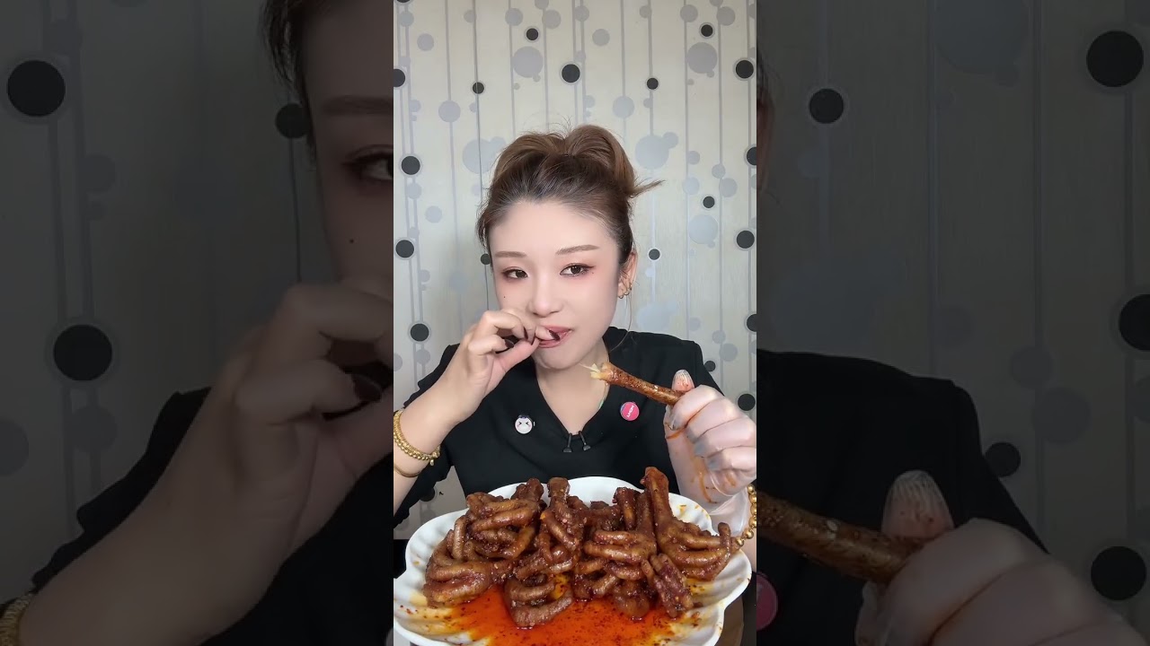 Spicy Chicken Feet Delight: Back to Work Snack Attack