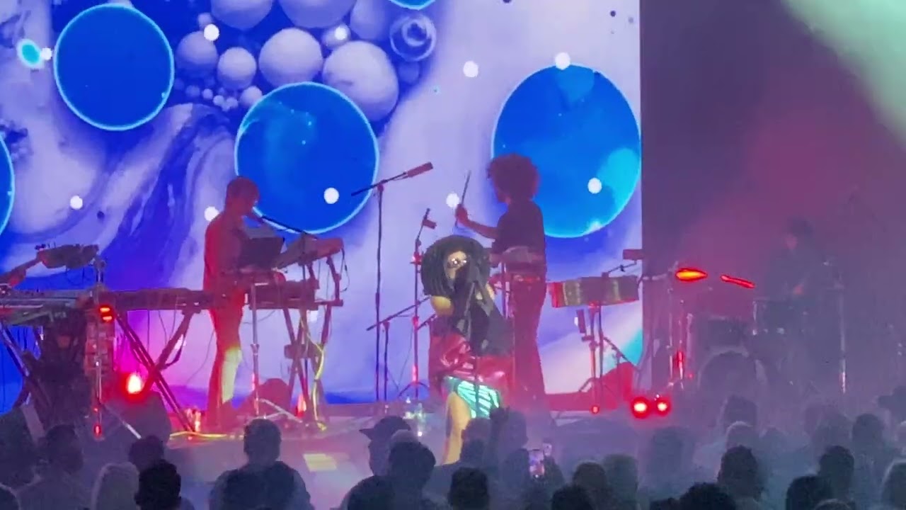 Roisin Murphy - Something More / Let Me Know (Royal Albert Hall, London, May 11, 2023)