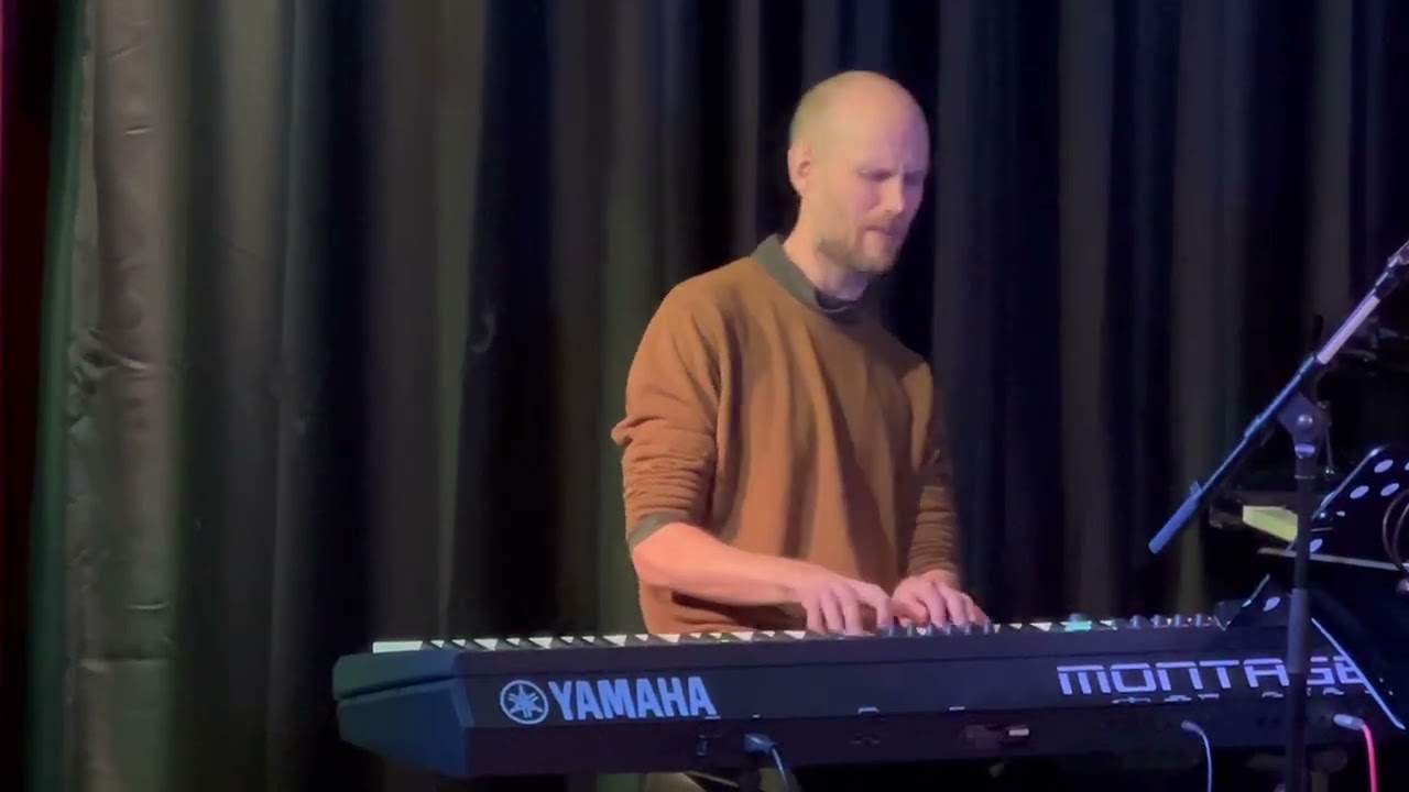 Piano Solo on ‘Black Ice’ by Jeff Lorber fusion. 