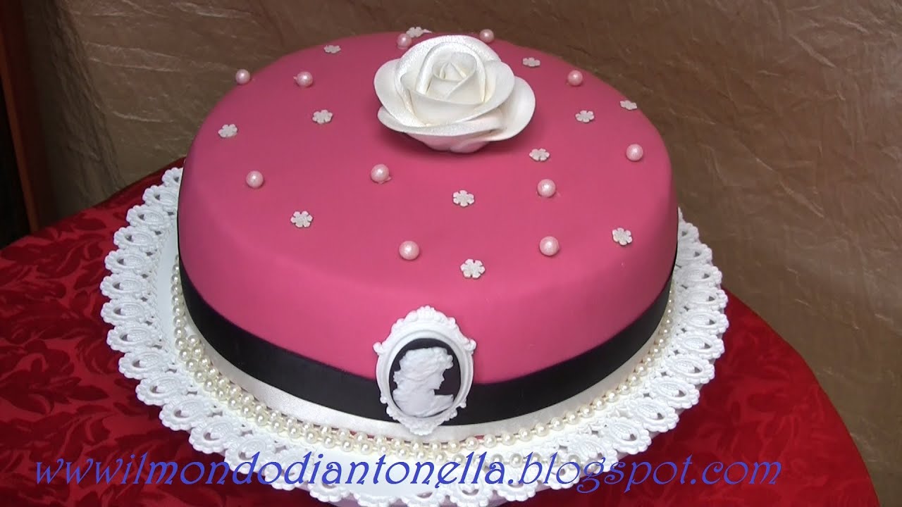 Torta  complleanno decorata con cammeo, TUTORIAL SEMPLICE e VELOCE