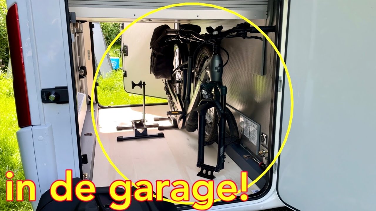 Kortvlog 026 WEER IETS KAPOT!! processie in Spanje, werken in de garage