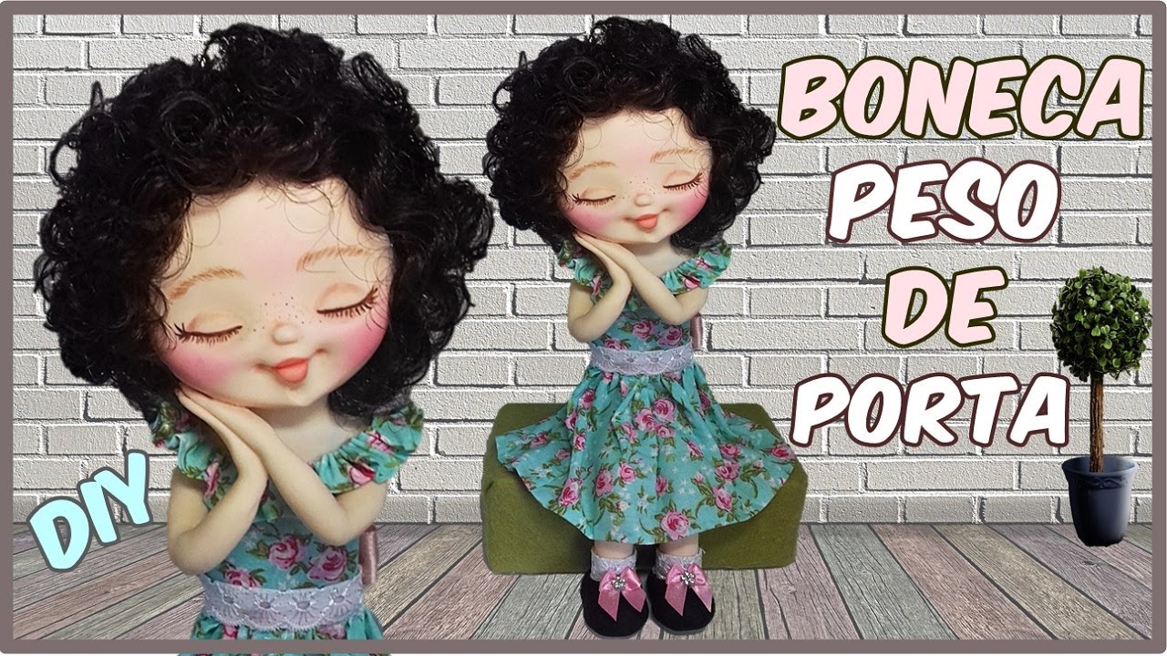 BONECA PESO DE PORTA DE TECIDO COM BISCUIT, ARTESANATO COM CAIXA DE LEITE